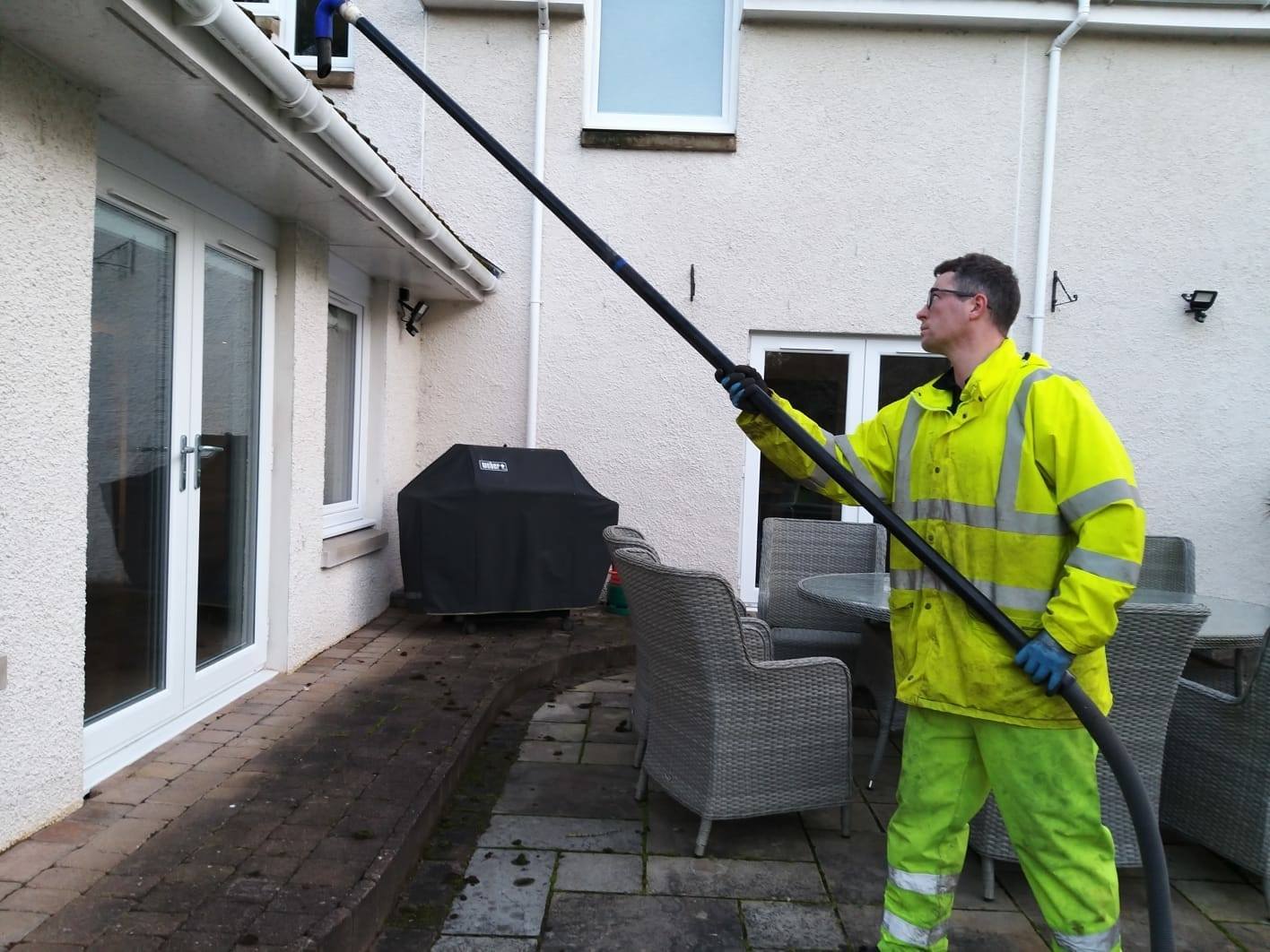 Greenock, Gourock, Port Glasgow gutter cleaners