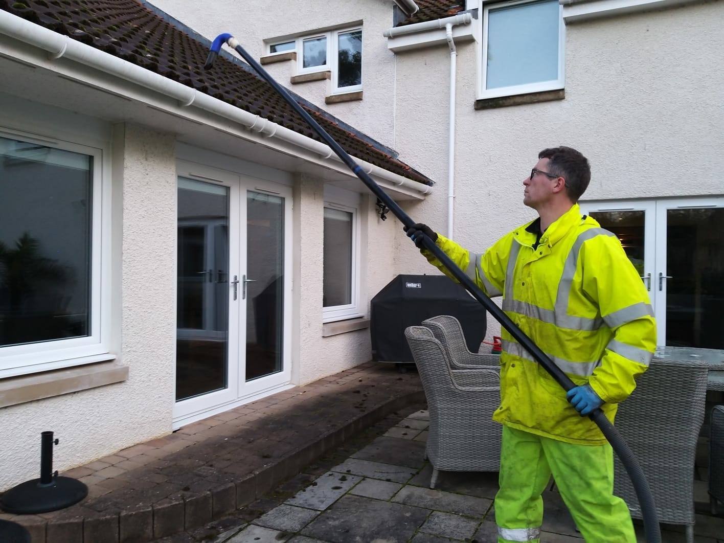 Gutter cleaning Newton Mearns, Shawlands